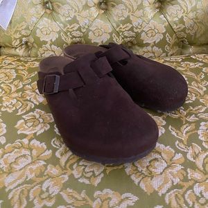 Boston Birkenstocks in Mocha